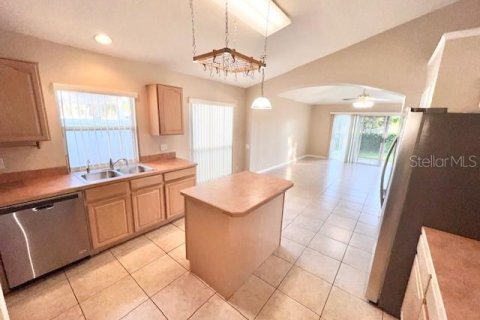 House in Lake Mary, Florida 3 bedrooms, 189.71 sq.m. № 2376828 - photo 5