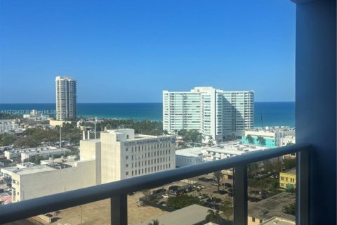 Condo in Miami Beach, Florida, 1 bedroom  № 1868742 - photo 30