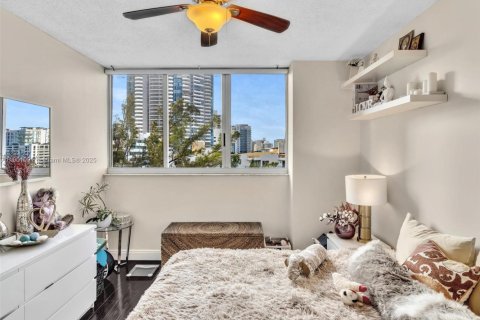 Condominio en alquiler en Miami Beach, Florida, 2 dormitorios, 123.56 m2 № 2018915 - foto 20