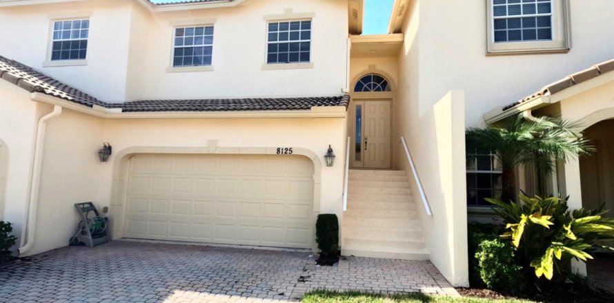 Touwnhouse à Port St. Lucie, Floride 3 chambres, 173.36 m2 № 2254315