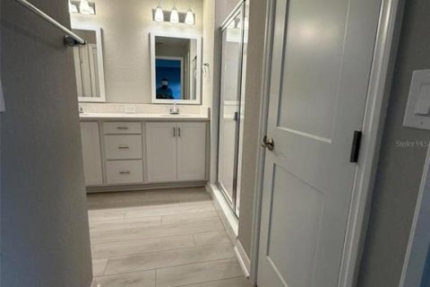 Villa ou maison à louer à Palmetto, Floride: 4 chambres, 168.99 m2 № 2408267 - photo 12
