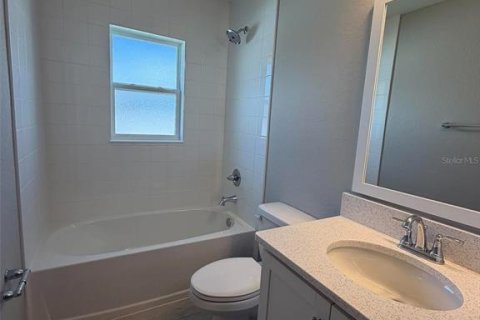 Villa ou maison à louer à Palmetto, Floride: 4 chambres, 168.99 m2 № 2408267 - photo 13