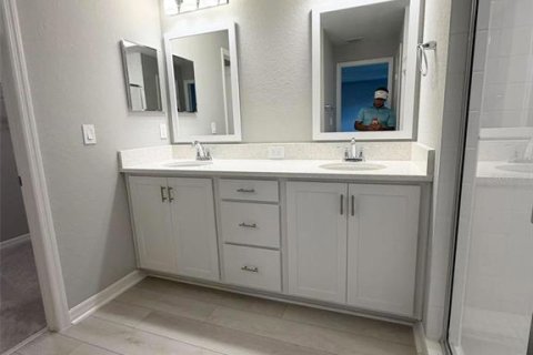 Villa ou maison à louer à Palmetto, Floride: 4 chambres, 168.99 m2 № 2408267 - photo 16