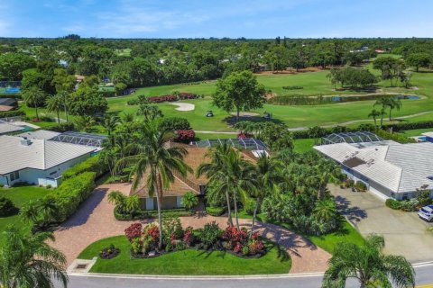 House in Atlantis, Florida 4 bedrooms, 255.67 sq.m. № 1186520 - photo 1
