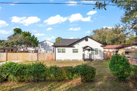 Immobilier commercial à vendre à Largo, Floride: 3 chambres, 78.6 m2 № 2314814 - photo 2