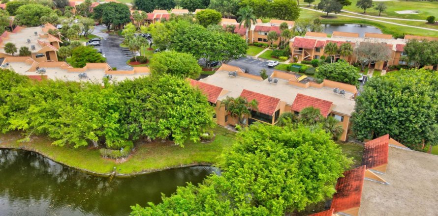 Condo in Boynton Beach, Florida, 2 bedrooms № 890334