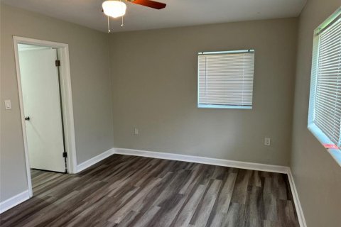 Casa en venta en Largo, Florida, 4 dormitorios, 167.22 m2 № 1767176 - foto 21