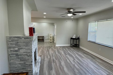 Casa en venta en Largo, Florida, 4 dormitorios, 167.22 m2 № 1767176 - foto 15