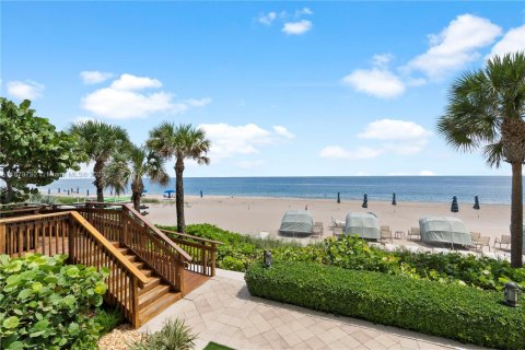 Condo in Fort Lauderdale, Florida, 3 bedrooms  № 2012655 - photo 3