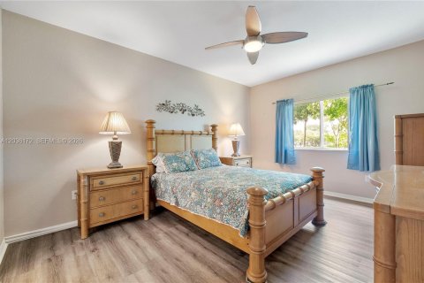 Condo in Tamarac, Florida, 2 bedrooms  № 2086207 - photo 20
