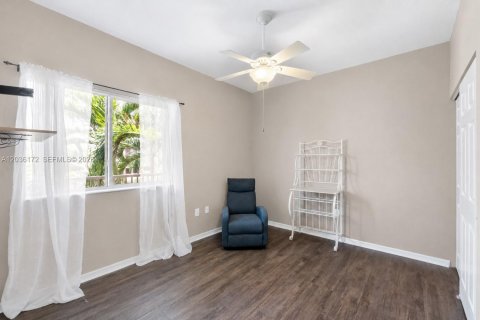 Condo in Tamarac, Florida, 2 bedrooms  № 2086207 - photo 14