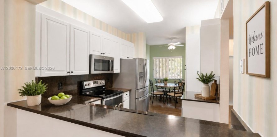 Condo in Tamarac, Florida, 2 bedrooms  № 2086207