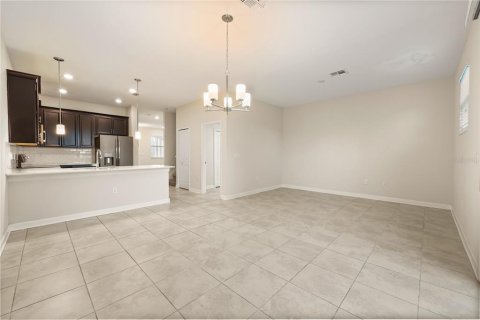 Touwnhouse à vendre à Kissimmee, Floride: 3 chambres, 166.95 m2 № 2207199 - photo 3