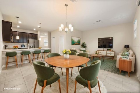 Touwnhouse à vendre à Kissimmee, Floride: 3 chambres, 166.95 m2 № 2207199 - photo 2