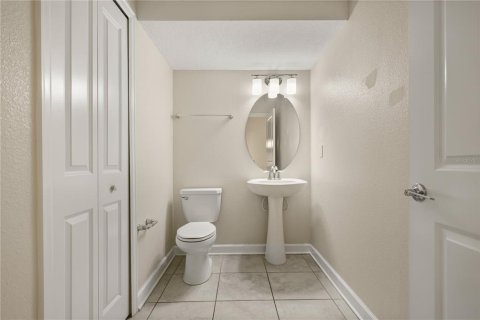 Touwnhouse à vendre à Kissimmee, Floride: 3 chambres, 166.95 m2 № 2207199 - photo 12
