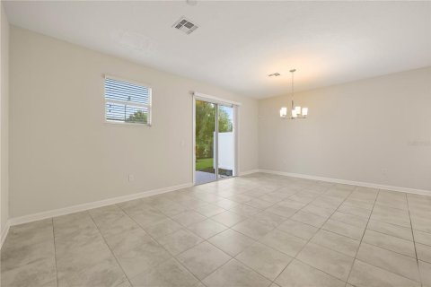 Touwnhouse à vendre à Kissimmee, Floride: 3 chambres, 166.95 m2 № 2207199 - photo 10