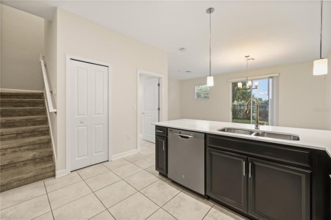 Touwnhouse à vendre à Kissimmee, Floride: 3 chambres, 166.95 m2 № 2207199 - photo 7