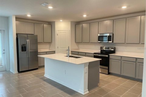 Casa en alquiler en Haines City, Florida, 5 dormitorios, 205.78 m2 № 1914073 - foto 18