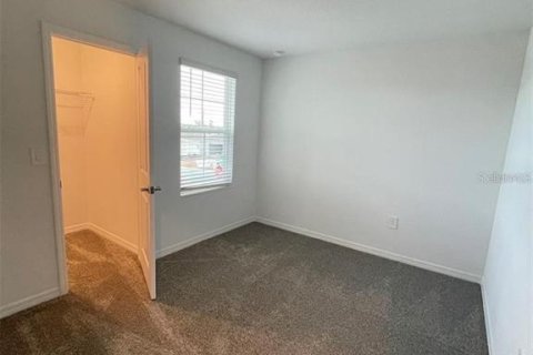 Casa en alquiler en Haines City, Florida, 5 dormitorios, 205.78 m2 № 1914073 - foto 11