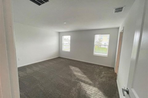 Casa en alquiler en Haines City, Florida, 5 dormitorios, 205.78 m2 № 1914073 - foto 9