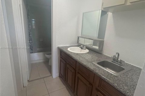 Appartement à louer à Hialeah, Floride: 1 chambre, 35.49 m2 № 2292522 - photo 5