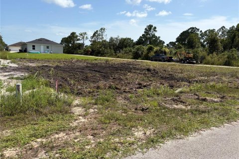 Land in Lehigh Acres, Florida № 2236488 - photo 2
