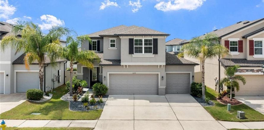 Villa ou maison à Tampa, Floride 4 chambres, 246.38 m2 № 2387554