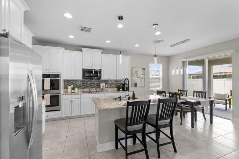 Villa ou maison à louer à Tampa, Floride: 4 chambres, 246.38 m2 № 2387554 - photo 15