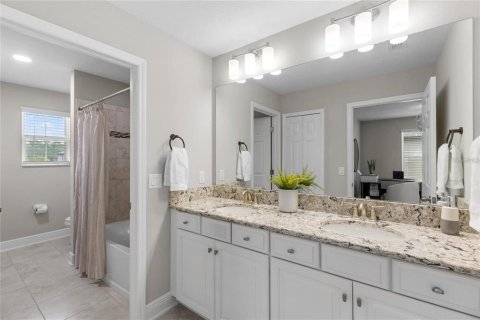 Villa ou maison à louer à Tampa, Floride: 4 chambres, 246.38 m2 № 2387554 - photo 30