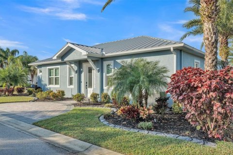 House in Polk City, Florida 2 bedrooms, 155.05 sq.m. № 1758187 - photo 1