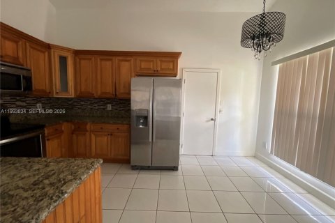 Casa en venta en Miramar, Florida, 3 dormitorios, 113.99 m2 № 2055482 - foto 4