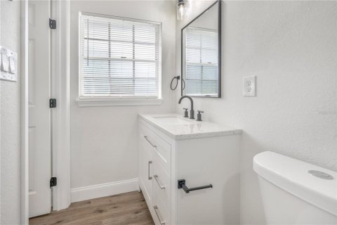 Casa en venta en Auburndale, Florida, 4 dormitorios, 179.58 m2 № 1883049 - foto 29