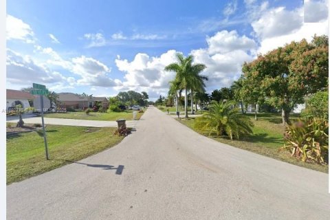 Купить виллу или дом в Кейп-Корал, Флорида 3 спальни, № 1959593 - фото 30