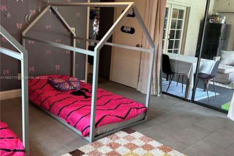 Купить виллу или дом в Кейп-Корал, Флорида 3 спальни, № 1959593 - фото 14