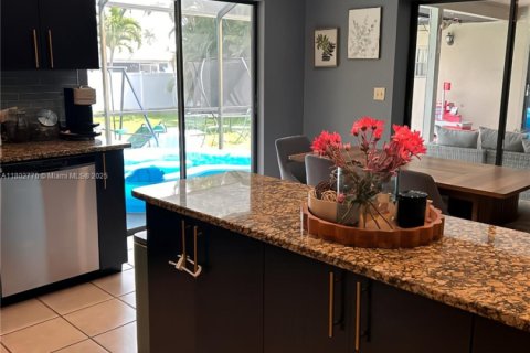 Купить виллу или дом в Кейп-Корал, Флорида 3 спальни, № 1959593 - фото 10