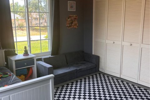 Купить виллу или дом в Кейп-Корал, Флорида 3 спальни, № 1959593 - фото 17