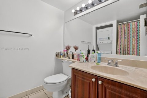Condo in Doral, Florida, 2 bedrooms № 2081412 - photo 9