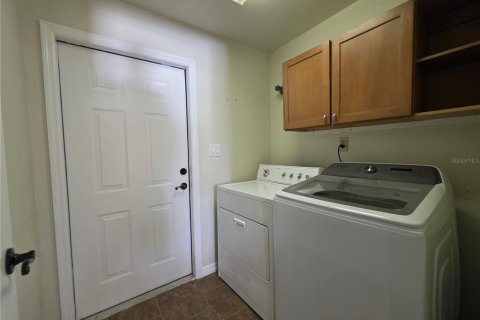 Appartement à louer à Port Charlotte, Floride: 2 chambres, 75.44 m2 № 2095637 - photo 7