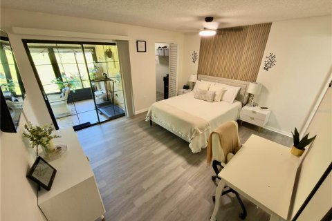 House in Tarpon Springs, Florida 2 bedrooms, 109.35 sq.m. № 2151648 - photo 20