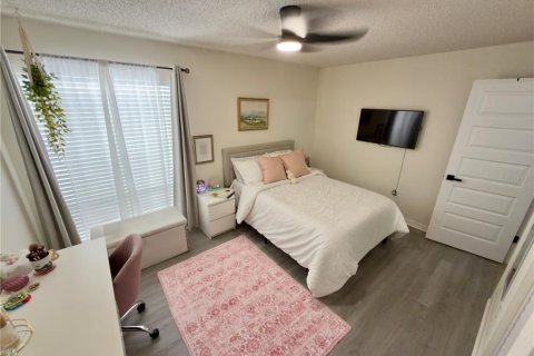 House in Tarpon Springs, Florida 2 bedrooms, 109.35 sq.m. № 2151648 - photo 27