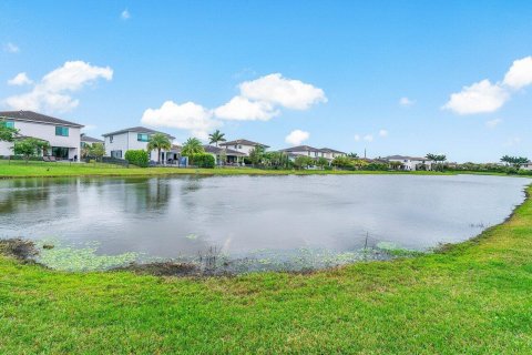 House in Parkland, Florida 5 bedrooms, 293.76 sq.m. № 2087135 - photo 27