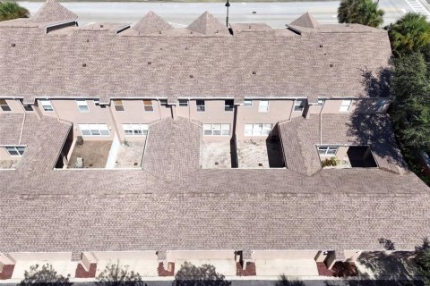 Touwnhouse à vendre à Oviedo, Floride: 3 chambres, 133.59 m2 № 2415095 - photo 30