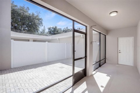 Touwnhouse à vendre à Oviedo, Floride: 3 chambres, 133.59 m2 № 2415095 - photo 25