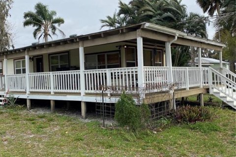 Casa en venta en Frostproof, Florida, 3 dormitorios, 130.43 m2 № 1539212 - foto 1