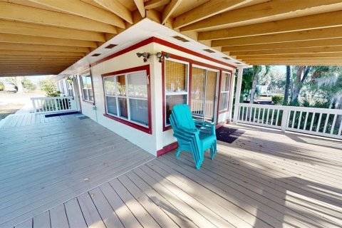 House in Frostproof, Florida 3 bedrooms, 130.43 sq.m. № 1539212 - photo 24