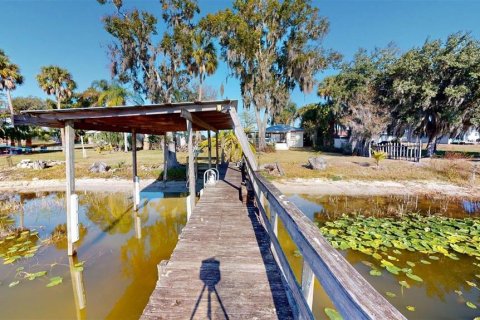 House in Frostproof, Florida 3 bedrooms, 130.43 sq.m. № 1539212 - photo 28