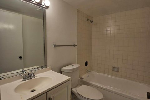Снять в аренду кондоминиум в Уэст-Палм-Бич, Флорида 3 комнаты, 66.89м2, № 2269737 - фото 14