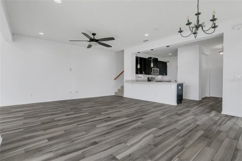 Townhouse in Clermont, Florida 3 bedrooms, 180.6 sq.m. № 1829723 - photo 7