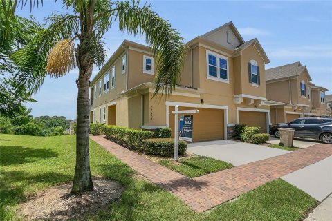 Townhouse in Clermont, Florida 3 bedrooms, 180.6 sq.m. № 1829723 - photo 2