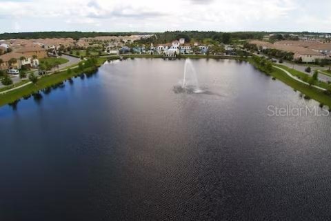 Casa en venta en Kissimmee, Florida, 6 dormitorios, 291.9 m2 № 2143548 - foto 22
